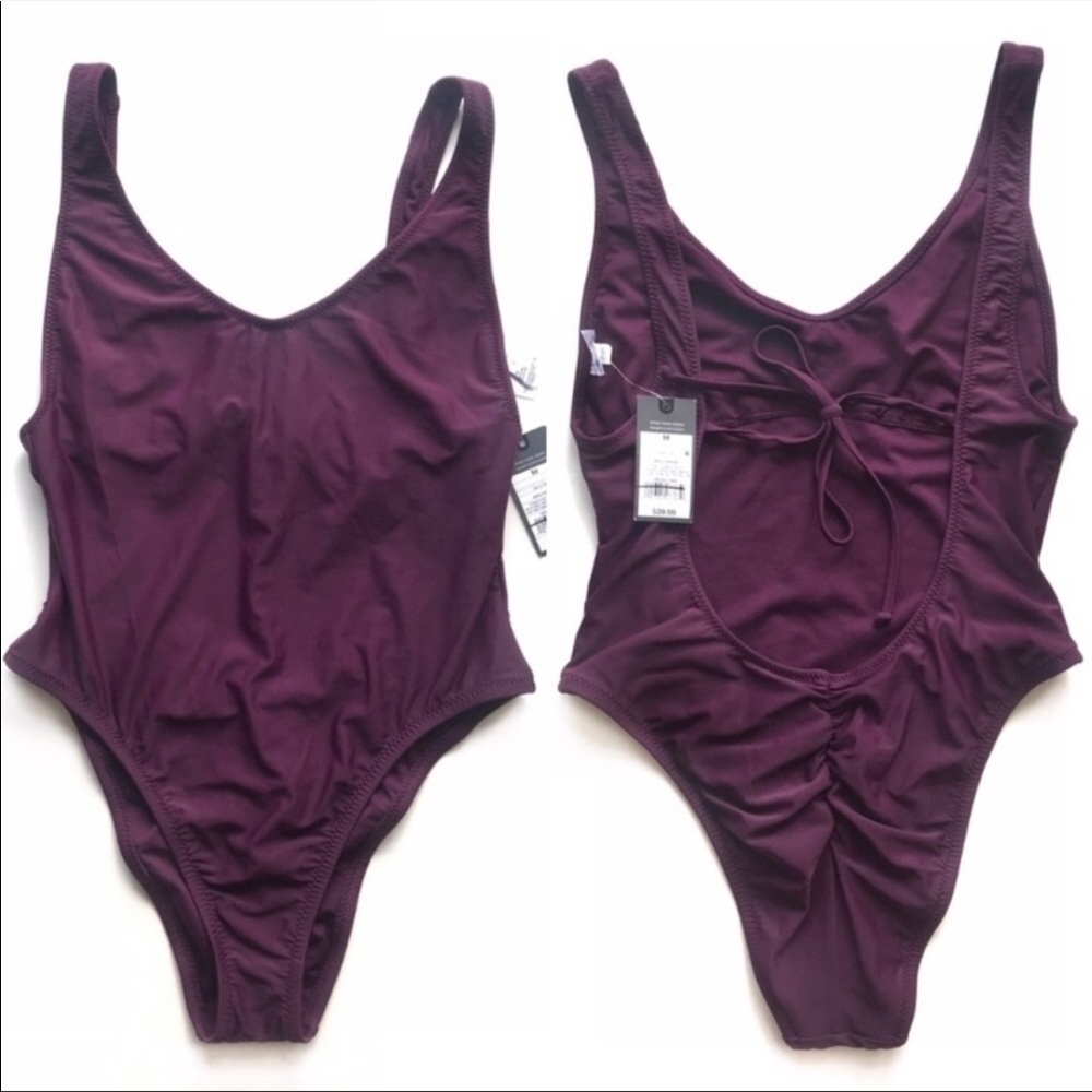 Women’s bathing suit